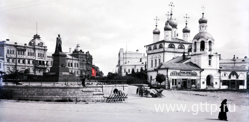 Благовещенская площадь в Нижнем Новгороде (сейчас – площадь Минина и Пожарского), начало XX века, фото М.П.Дмитриева 