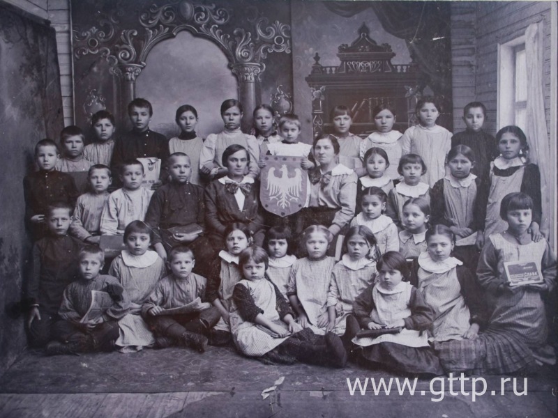Школа польских беженцев Городце (фото из экспозиции выставки, посвящённой 100-летию Первой мировой войны в Городецком краеведческом музее)