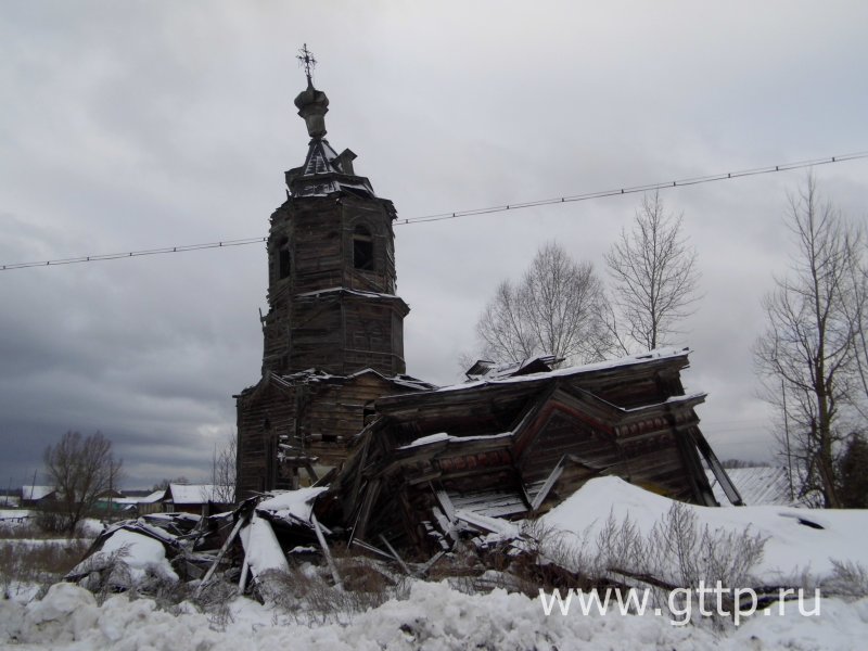 Покровская церковь в селе Обухове, фото Евгения Филева