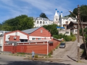 Вид на Благовещенский монастырь с улицы Черниговской, фото Галины Филимоновой