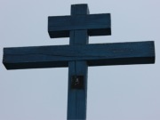 Памятный крест в Корине на месте сельского храма, фото Натальи Листвиной и Степана Ефимова