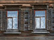 Дом с глухой резьбой на ставнях в посёлке Новая Жизнь, фото Владимира Бакунина