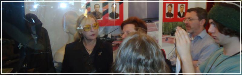 Экспонаты Богородского исторического музея времен Великой Отечественной войны вызвали особое внимание гостей из Германии, фото предоставлено Мариной Смирновой